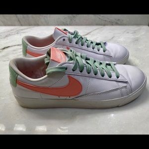 Nike Blazer sz 8.5 white/pink/green